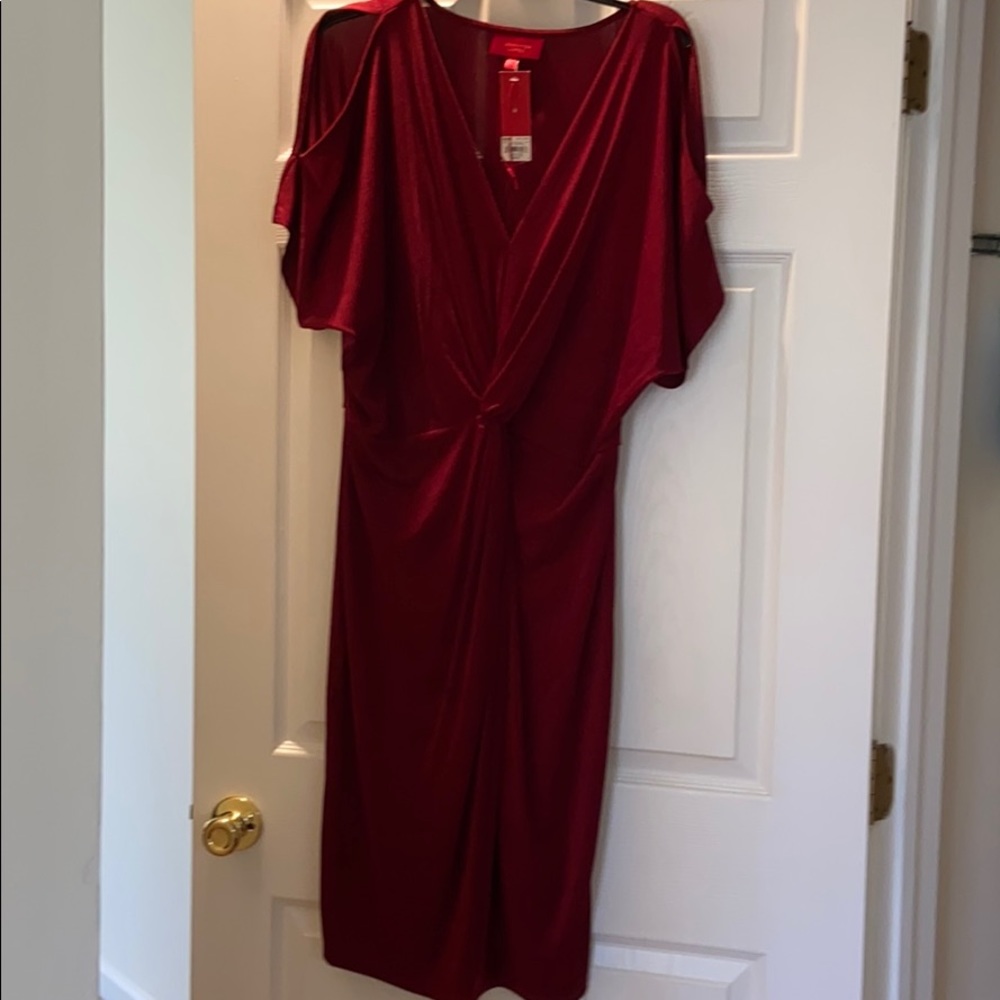 Jennifer Lopez elegant blooms dress